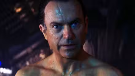 Sam Neill sin camisa en la película Event Horizon