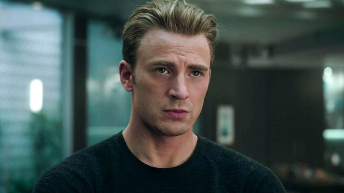 La nueva película de Netflix de Chris Evans invierte perfectamente su papel más famoso