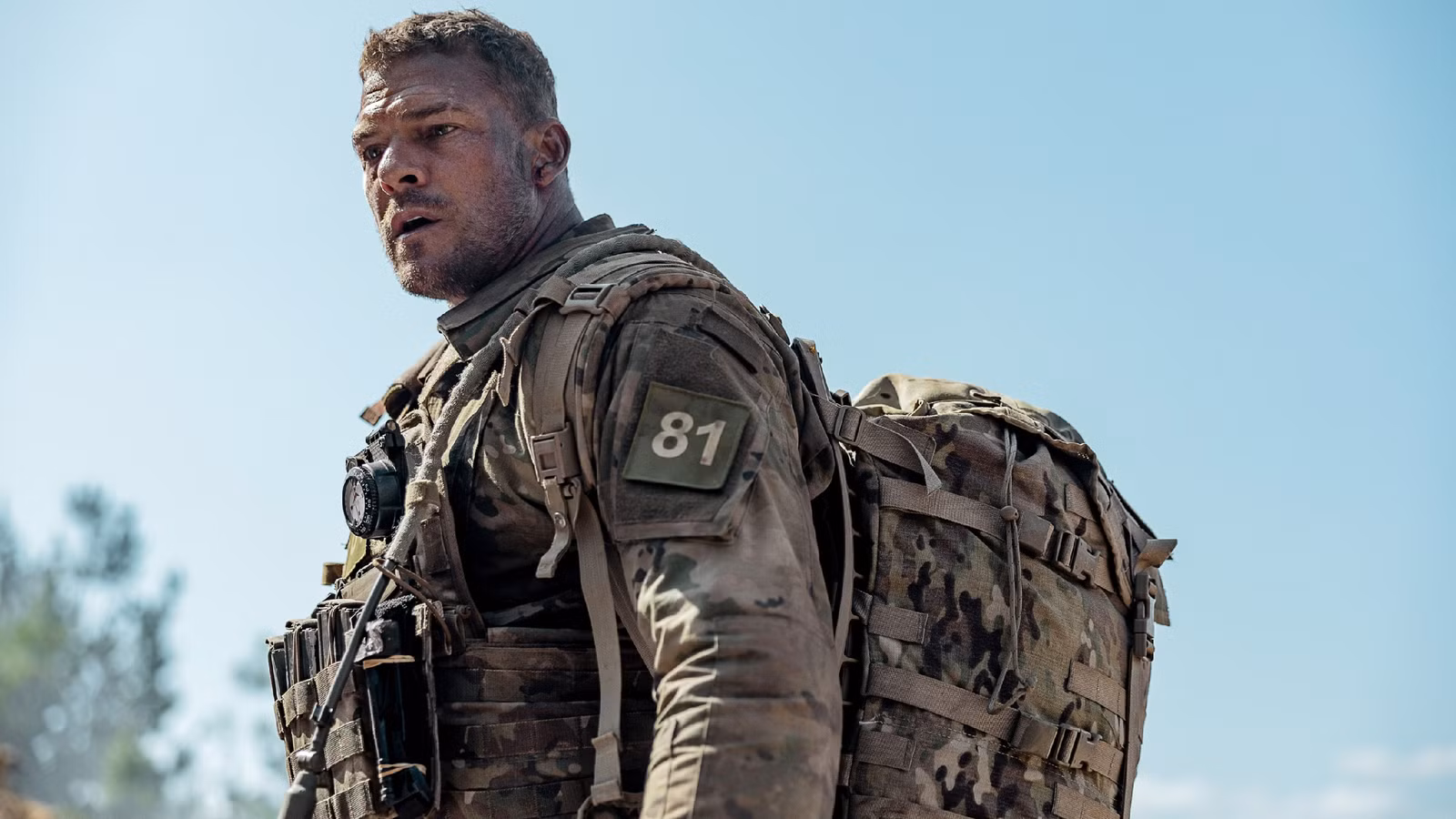 Alan Ritchson confirmado para una película de videojuegos de ciencia ficción de gran presupuesto mientras se retrasa
