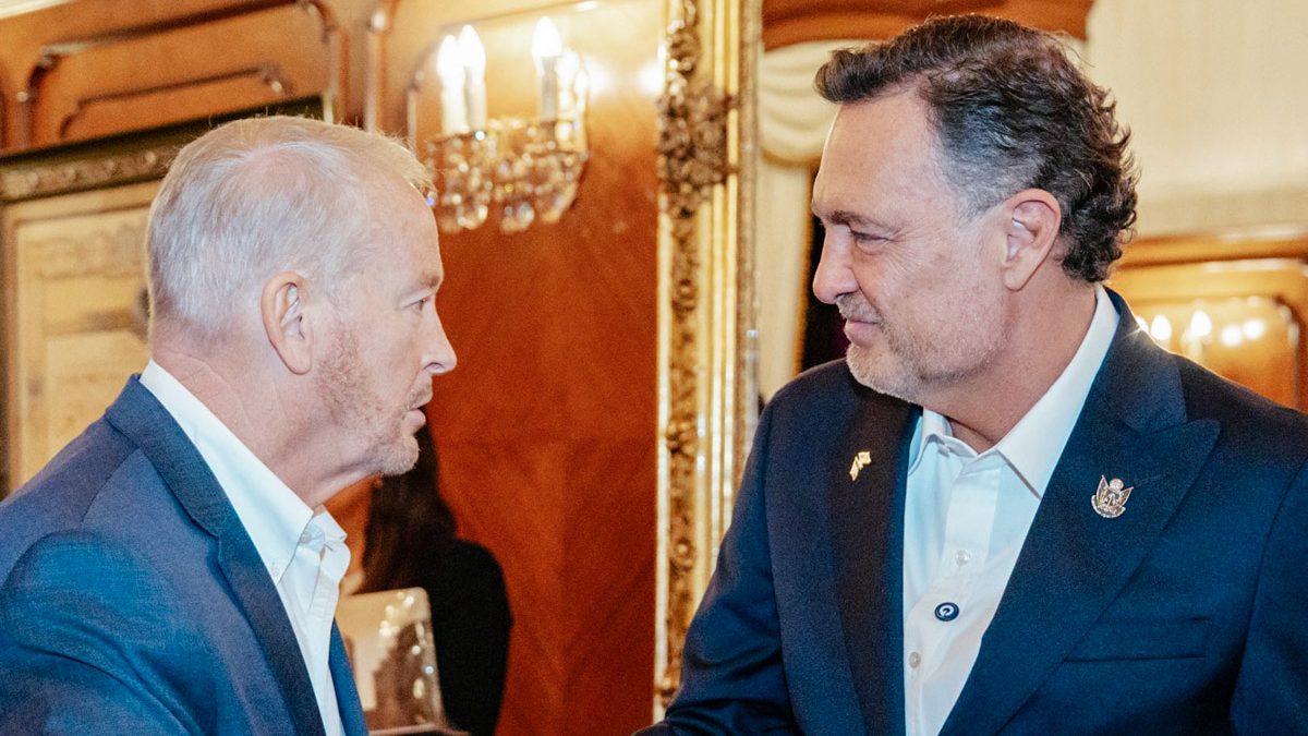Aristegui en Vivo: Academia de Querétaro sí implica cooperación con EE.UU.: SRE; Francis Halzen gana Nobel de Física (06/10/2026)