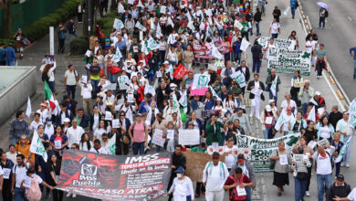 Aristegui en Vivo: IMSS modifica modalidad 40; disidencia convoca a megamarcha; aprueban reforma a propiedad industrial (22/10/2026)