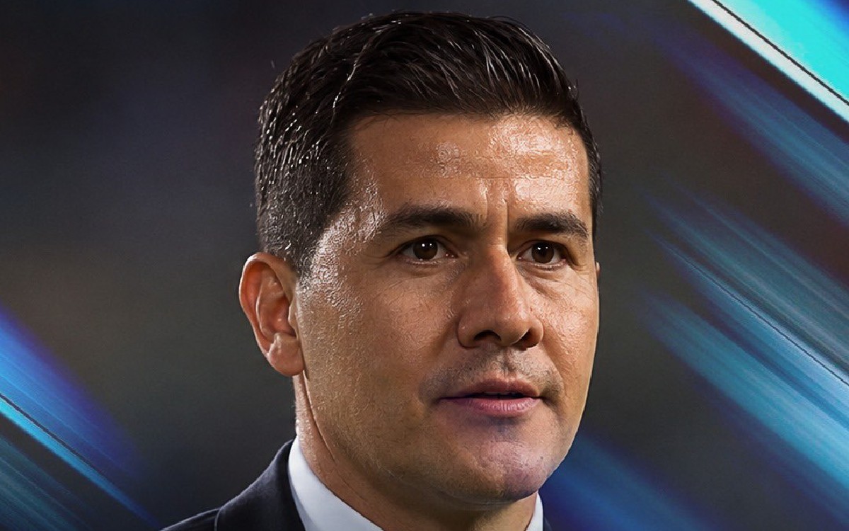 Costa Rica encarga al mexicano Miguel Chacón la mejora de los árbitros y del uso del VAR