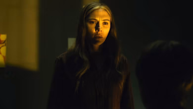 El reinicio del exorcista de Scarlett Johansson y Mike Flanagan presenta oficialmente la historia del crimen detectivesco