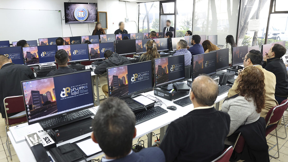 Especialistas de la ATF de EE.UU. capacitan a fiscalías de México en rastreo de armas mediante e-Trace