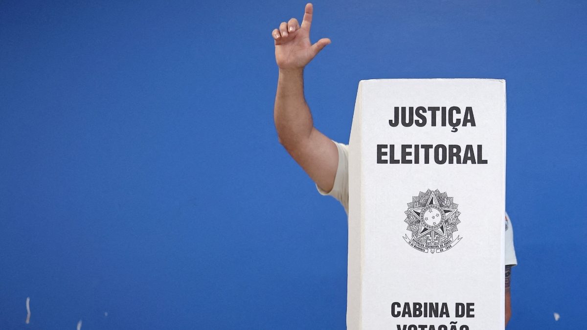 Policía de Brasil investiga posible injerencia de EE.UU. en las elecciones
