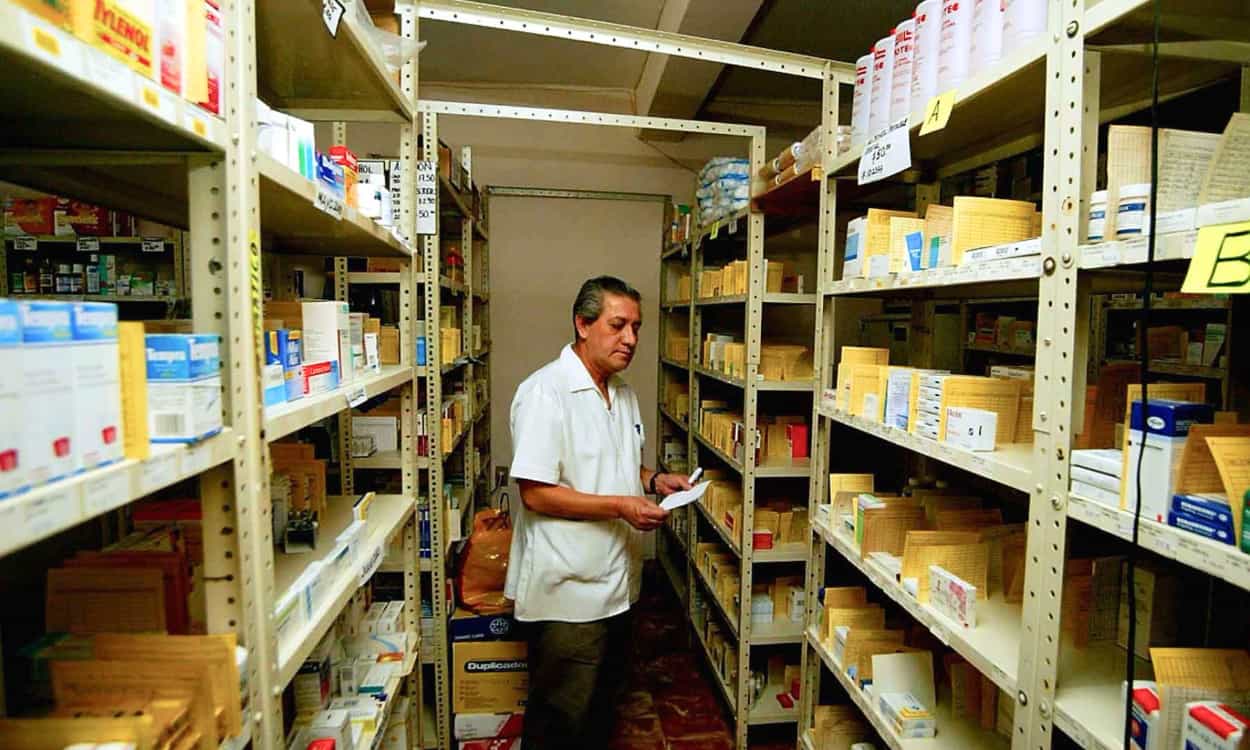 Salud detecta sobrecostos de hasta 60% en distribución de medicamentos