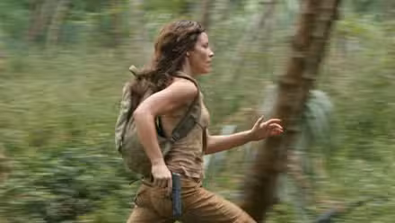 Evangeline Lilly corre por la jungla en Lost