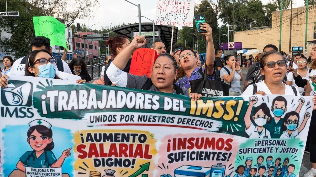 Trabajadores del IMSS se movilizan en CDMX para exigir mejoras salariales y atención al desabasto
