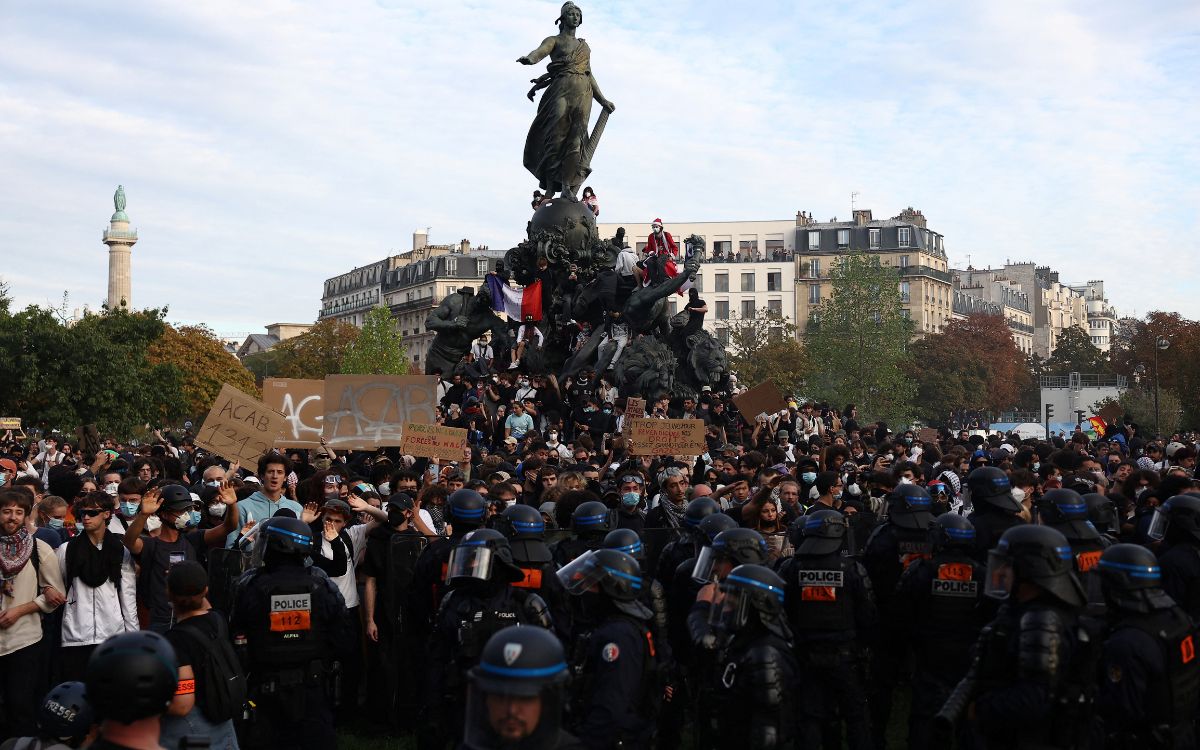 Trump dice que las protestas en Francia reflejan que el islam quiere 'apoderarse' del país